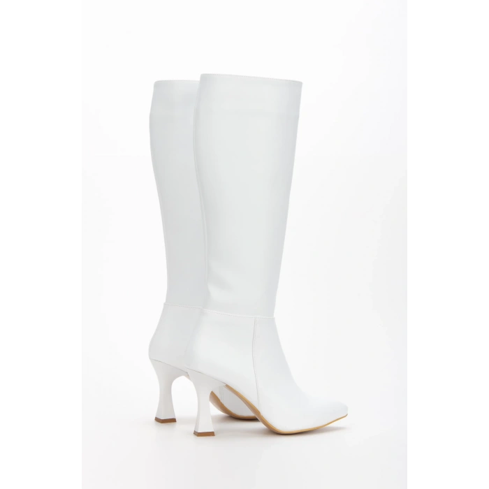 Kadın Beyaz Dizaltı Sivri Burun İnce Topuklu Fermuarlı Çizme
