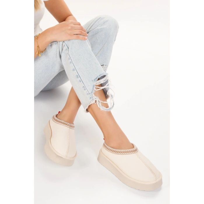 Kadın İçi Tüylü Düz Tabanlı Kadın Ayakkabısı Bej