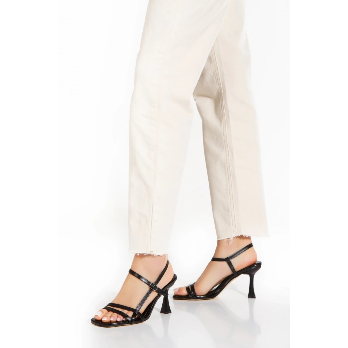 Kadın İnce Topuklu Şık Ayakkabı Siyah