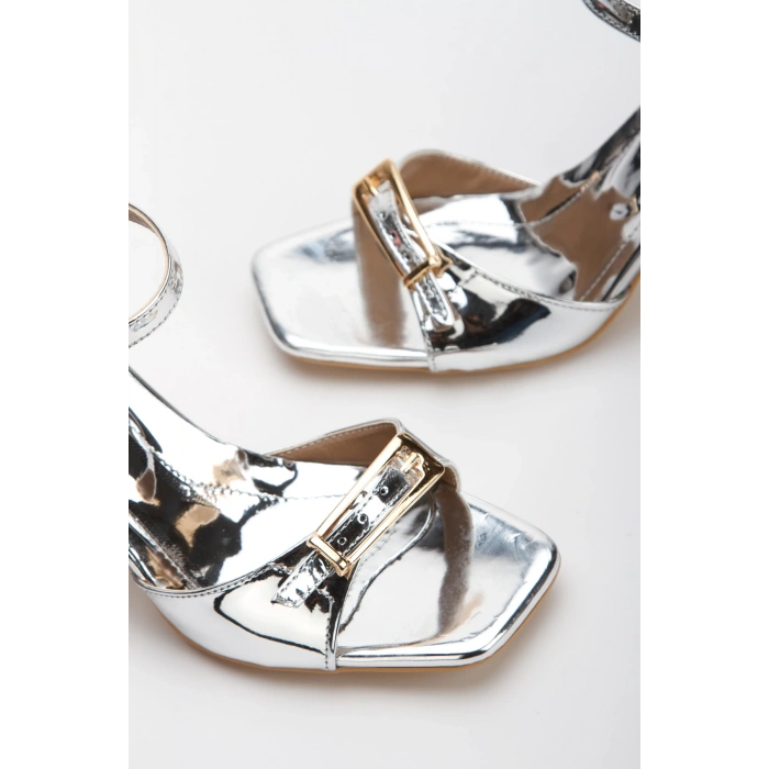 Kadın İnce Topuklu Şık Günlük Yazlık Ayakkabı Gümüş