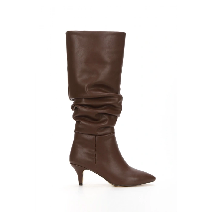 Kadın Kahverengi Büzgü Detaylı İnce Topuklu Dizaltı Çizme