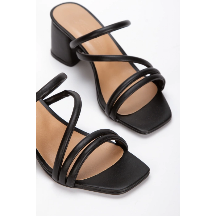 Kadın Kalın Topuklu Terlik Siyah