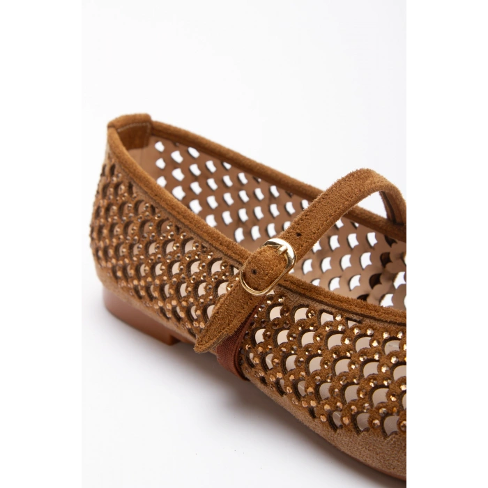 Kadın Kemerli Lazer Kesim Taşlı Makosen Babet Taba