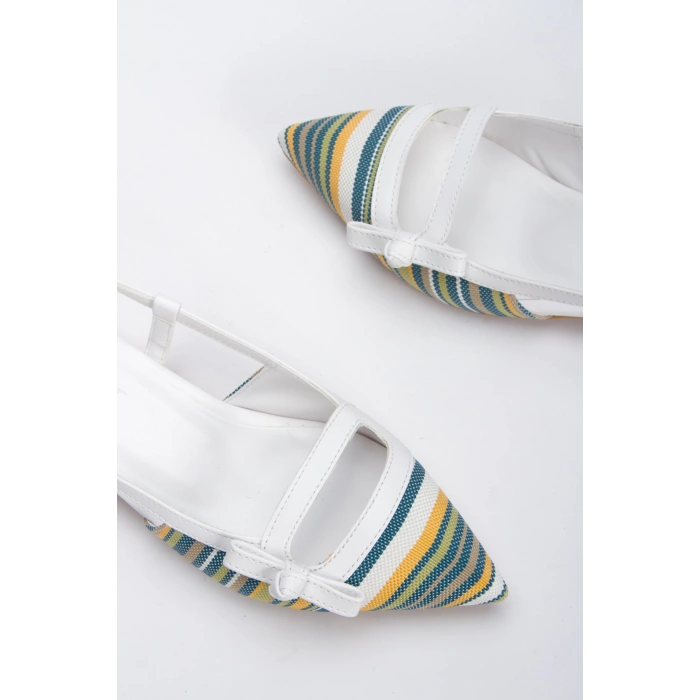 Kadın Kurdele Detaylı Babet Beyaz