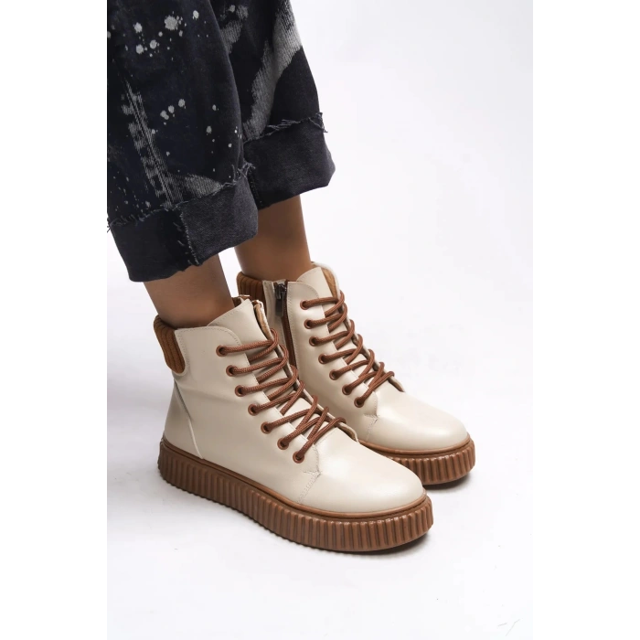 Kadın Renkli Taban Bağcıklı Fermuarlı Bot Bej