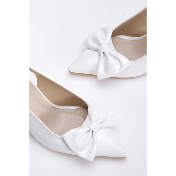 Kadın Sivri Burunlu Papyonlu Ayakkabı Beyaz