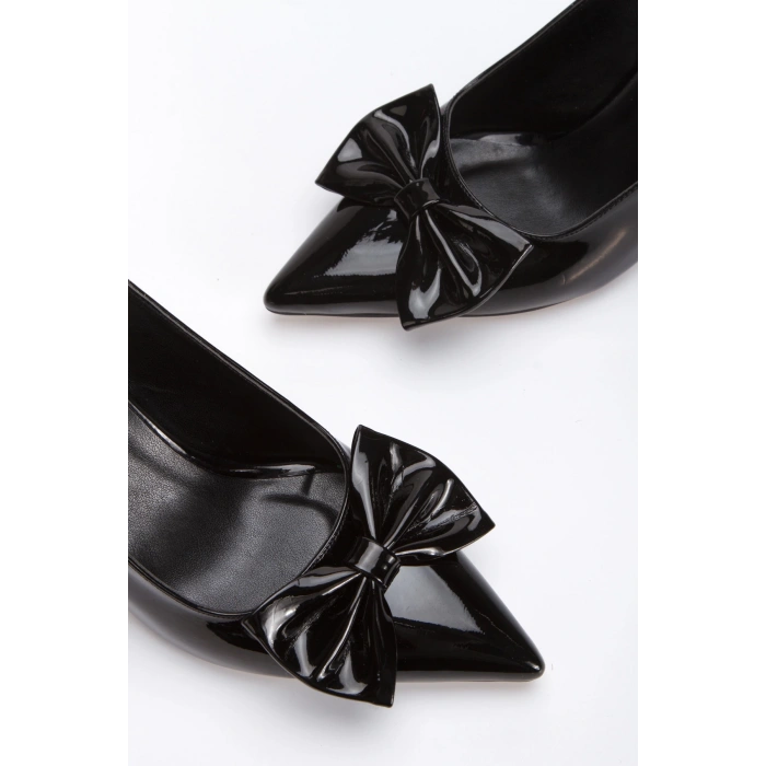 Kadın Sivri Burunlu Papyonlu Ayakkabı Siyah