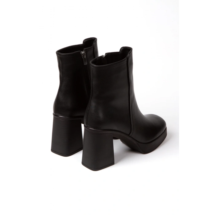 Kadın Siyah Yüksek Topuklu Fermuarlı Bot