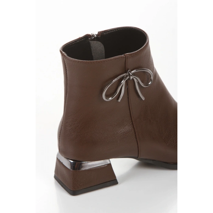 Kadın Tarz Topuklu Sivri Burunlu Bot Kahverengi