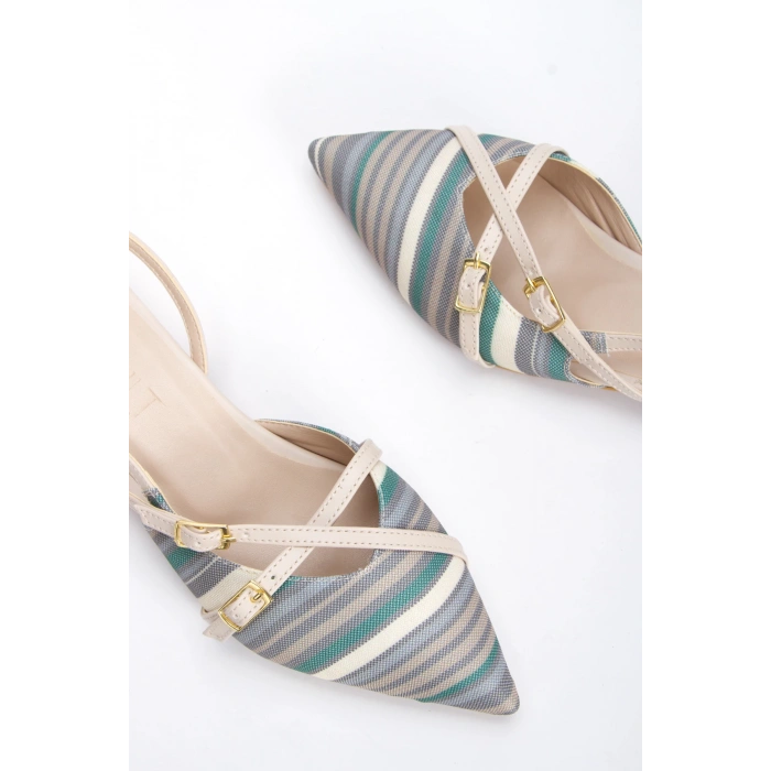 Kadın Toka Detaylı Babet Bej