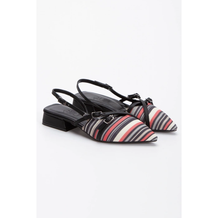 Kadın Toka Detaylı Babet Siyah