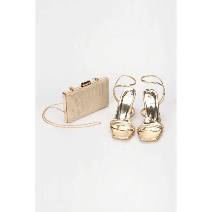 Kadın Yazlık Altın Suni Deri Topuklu Ayakkabı Ve Çanta Takımı