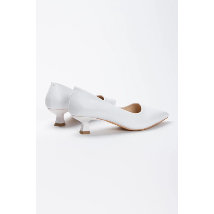 Kısa Topuklu Sivri Burunlu Stiletto ve Çanta Takımı Beyaz