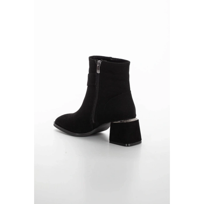 Siyah Süet Tarz Topuklu Tokalı Bot