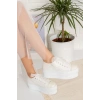 - Kadın Beyaz Dantelli Bağcıklı Yüksek Tabanlı Gelinlik Ayakkabısı