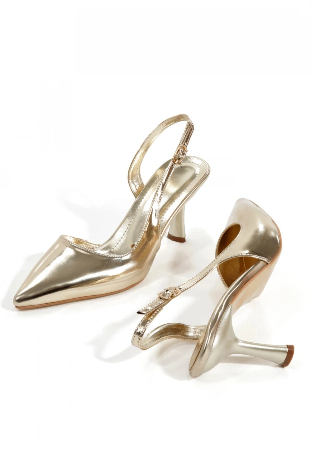 Kadın Sivri Burunlu Altın Ayna Stiletto ve Çanta Kombini