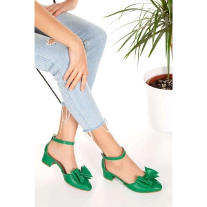 Kadın Yeşil Kısa Topuklu Fiyonklu Ayakkabı