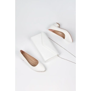 Kadın Beyaz Kısa Topuklu Stiletto Ayakkabı Çanta Takımı