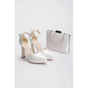Kadın Beyaz Sivri Burunlu Platform Topuklu Abiye Ayakkabı ve Çanta Takımı
