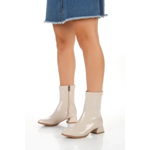 Bej Rugan Kısa Kalın Topuklu Sivri Burunlu Günlük Bot