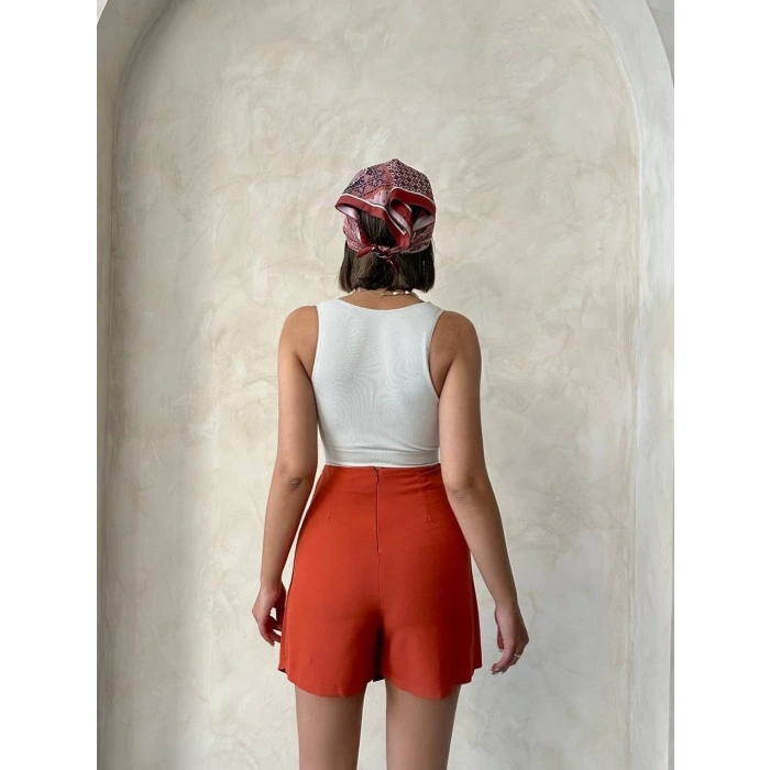 İki düğmeli kapaklı şort etek kremit s24046