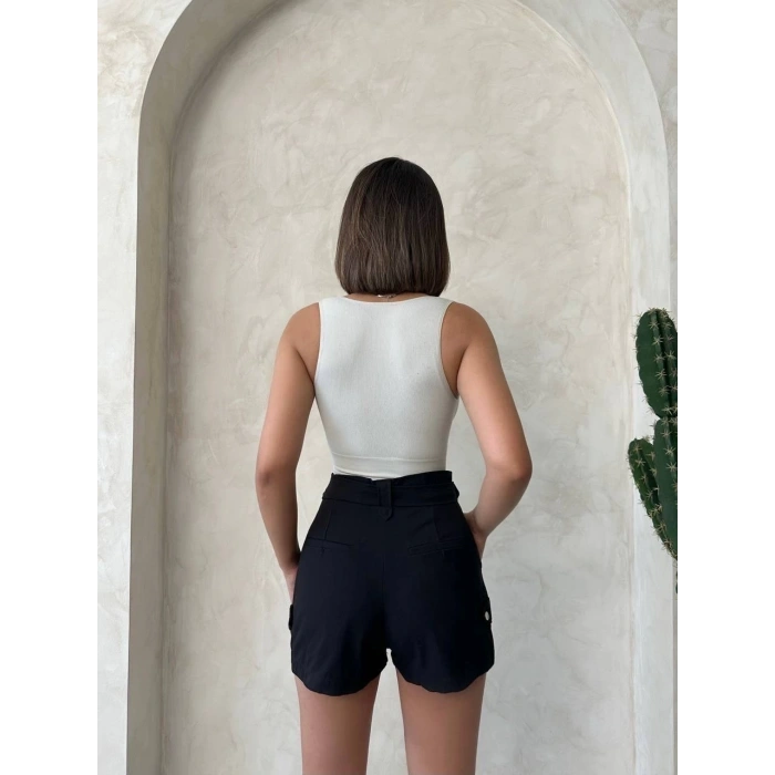 Kemer detaylı gabardin şort siyah s25289