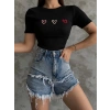 Üçlü kalp nakışlı bluz