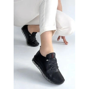 Kitta Siyah Deri Bağcıklı Spor Ayakkabı