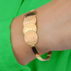 Dört Çeyrekli Altın Bileklik