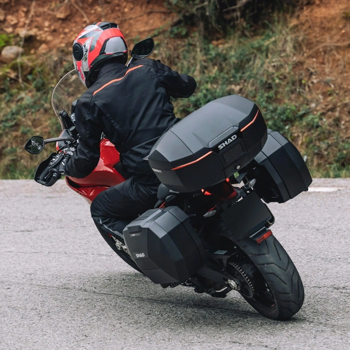 SHAD SH-51 ÇANTA CARBON SİYAH ÇANTA