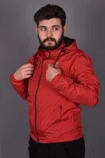 Kırmızı Fermuarlı ve Cepli İç Astarlı Yağmurluk