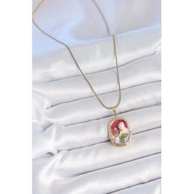 316L Çelik Gold Renk Zincir Mix Renk İncili Çiçek İşlemeli Portre Model Kadın Kolye
