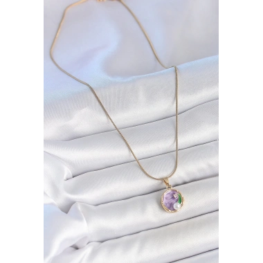 316L Çelik Gold Renk Zincir Mor Çiçek İşlemeli Zirkon Taş İnci Detaylı Minimal Portre Model Kadın Kolye