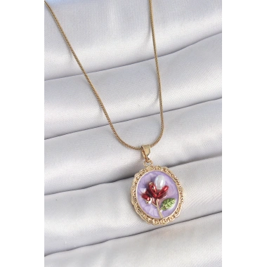 316L Çelik Gold Renk Zincir Mor Mineli İncili Çiçek İşlemeli Portre Model Kadın Kolye