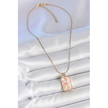 316L Çelik Gold Renk Zincir Pembe Mineli İncli Çiçek İşlemeli Portre Model Kadın Kolye