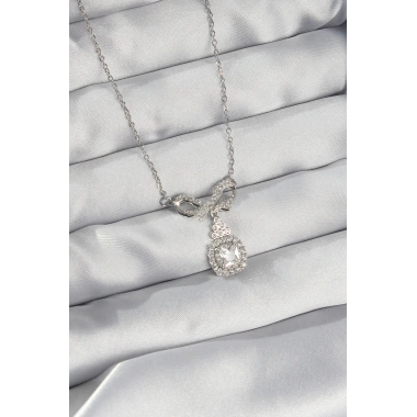 316L Çelik Gümüş Renk Fiyonk Detay Zirkon Taşlı Tektaş Kolye