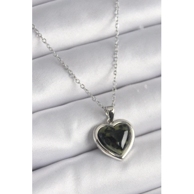 316L Çelik Gümüş Renk Yeşil Mineli Kalp Model Kadın Kolye