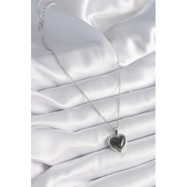 316L Çelik Gümüş Renk Yeşil Mineli Kalp Model Kadın Kolye