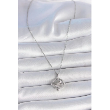 316L Çelik Gümüş Renk Zincir Zirkon Taşlı Pusula Model Kadın Kolye