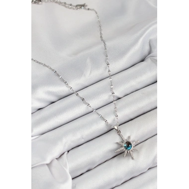 316L Çelik Zirkon Taşlı Kutup Yıldızı Model Gümüş Renk Kadın Kolye