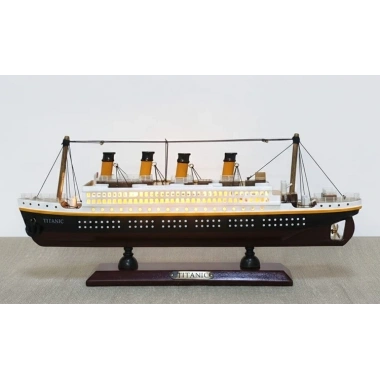35x45 cm Özel Tasarım Işıklı Ahşap Titanik Gemi