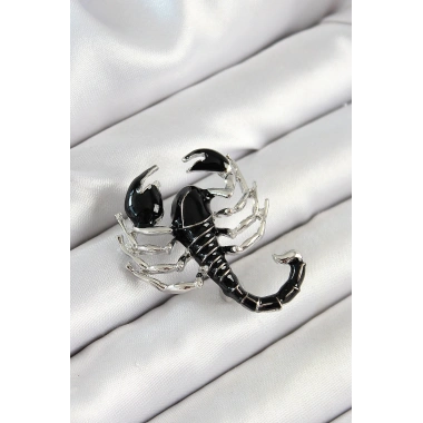 3D Siyah Akrep Figürlü Gümüş Renk Kadın Broş