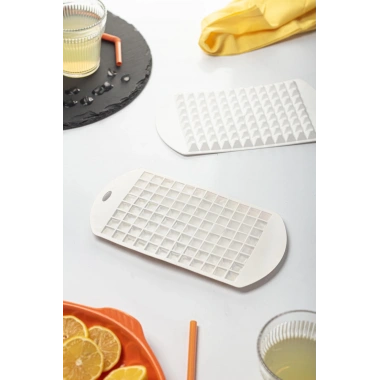 Beyaz Piramit Buz Kalıbı(13*24*2 cm)