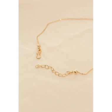 Beyaz Sedefli Kelebek Figürlü Kadın Kolye