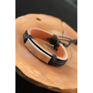 Çelik Aksesuarlı Siyah Renk Deri Erkek Bileklik