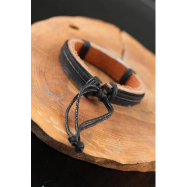 Çelik Aksesuarlı Siyah Renk Deri Erkek Bileklik