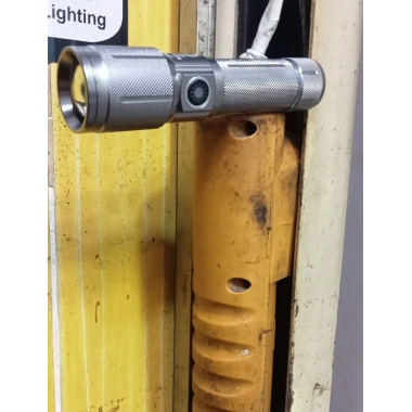 Gold Police Gp-215 Pro Şarjlı El Feneri Pm10 Led Mıklatıslı