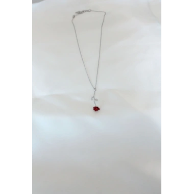 Gümüş Kaplama Kırmızı Gül Figürlü Kadın Kolye