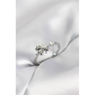 Gümüş Renk Yonca Model Sedefli Kadın Yüzük