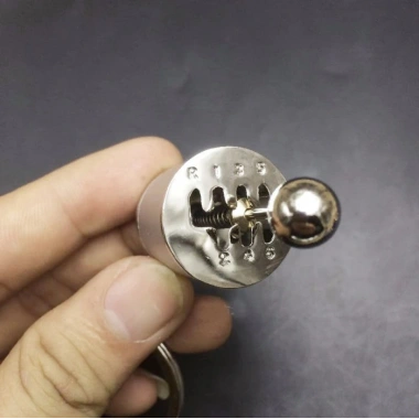 Hareketli Vites Kutusu Anahtarlık (5468)